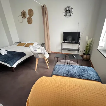 Mon Spacieux Parking Un-sejour-a-part *