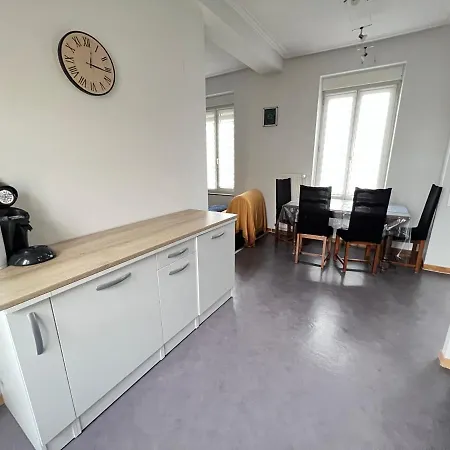 Apartment Mon Spacieux Parking Un-sejour-a-part